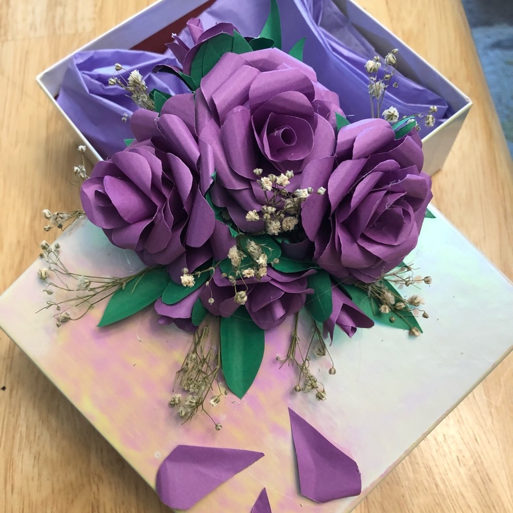 Tear Drop Gift Box - Picture 3 of 4